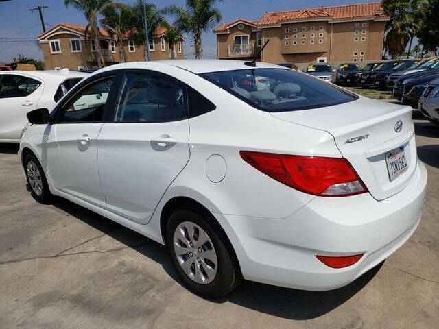 2016 Hyundai Accent SE