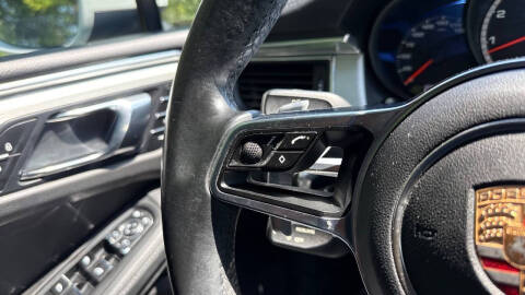 2015 Porsche Macan Turbo