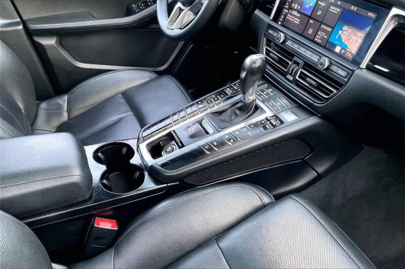 2020 Porsche Macan S