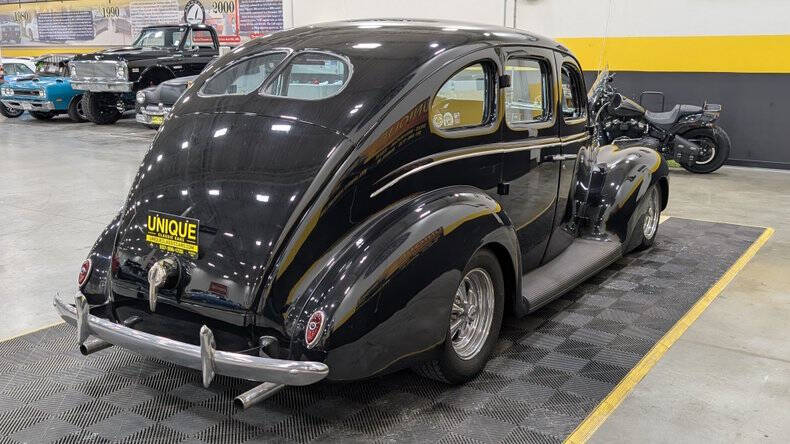 1939 Ford Deluxe