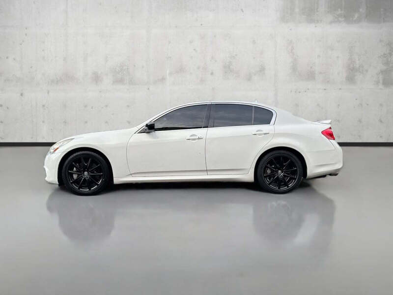 2011 Infiniti G37 Sedan Journey