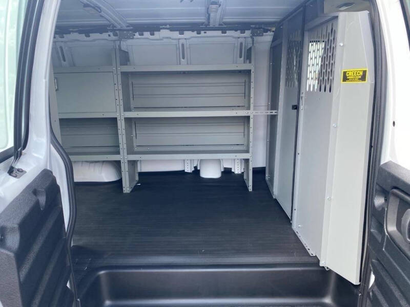 2025 GMC Savana 2500