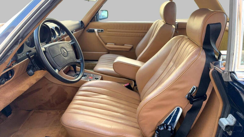 1986 Mercedes-Benz 560-Class 560 SL