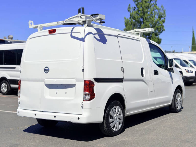 2021 Nissan NV200 SV
