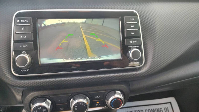 2021 Nissan Kicks S