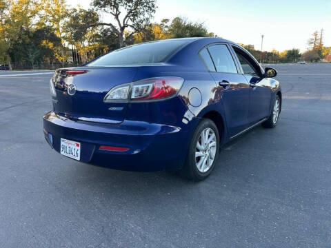 2013 Mazda MAZDA3 i Touring