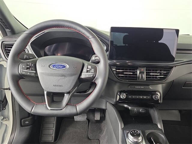 2025 Ford Escape ST-Line Elite