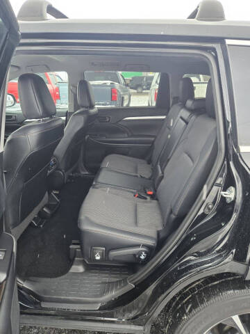 2019 Toyota Highlander LE Plus