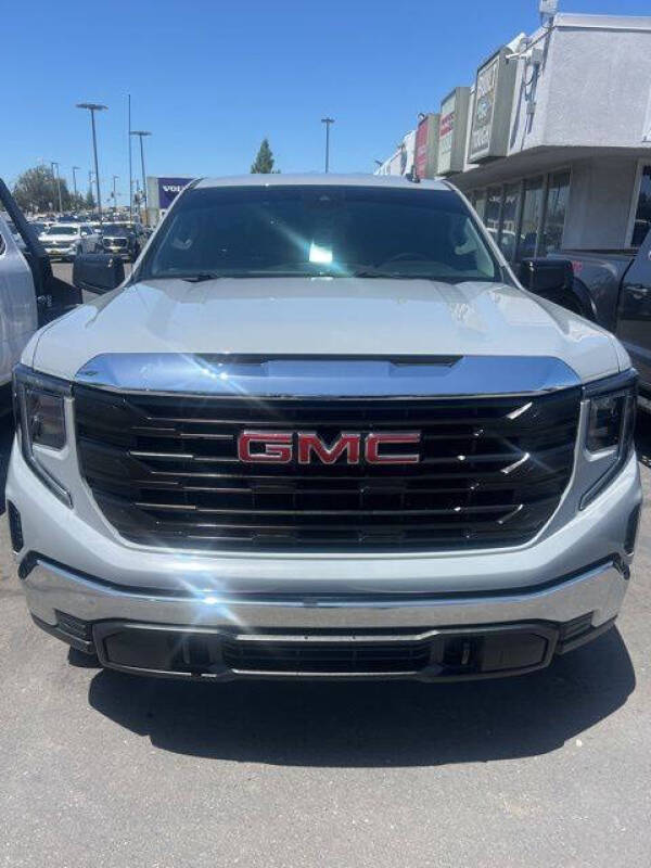 2024 GMC Sierra 1500