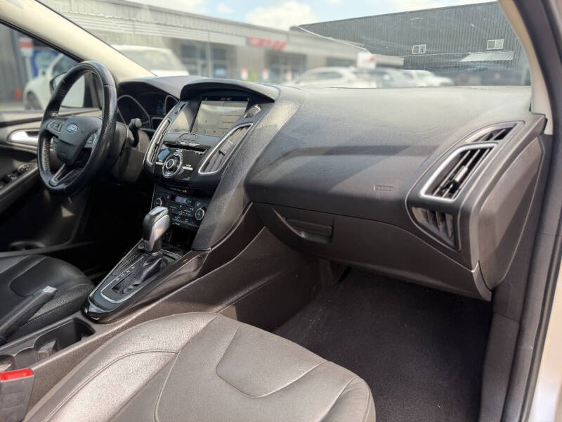 2016 Ford Focus Titanium