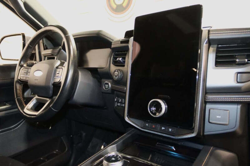 2023 Ford Expedition MAX Platinum