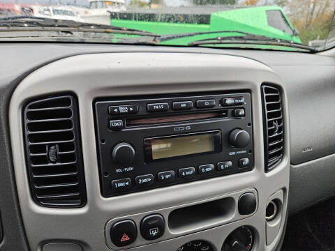 2005 Ford Escape XLT