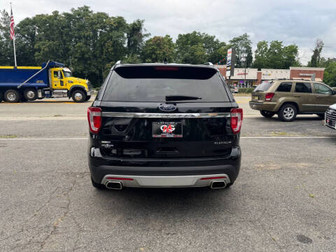 2017 Ford Explorer Platinum