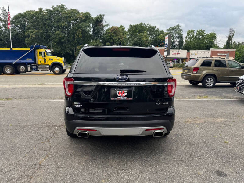 2017 Ford Explorer Platinum