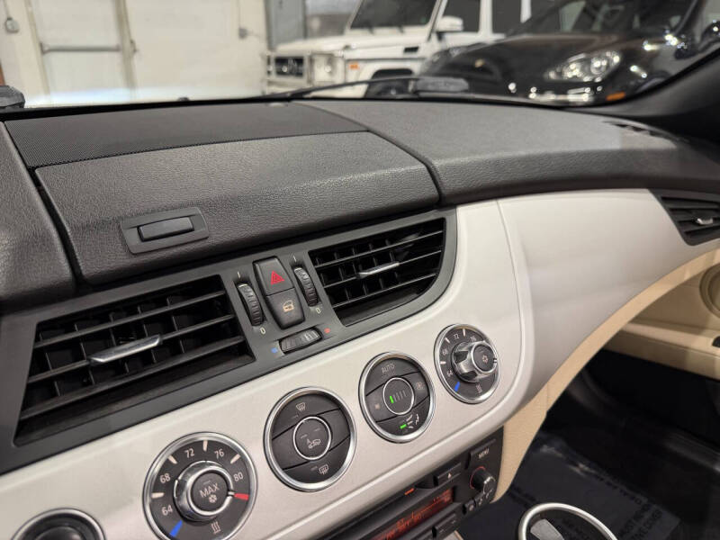 2010 BMW Z4 sDrive30i