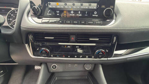 2022 Nissan Rogue SL