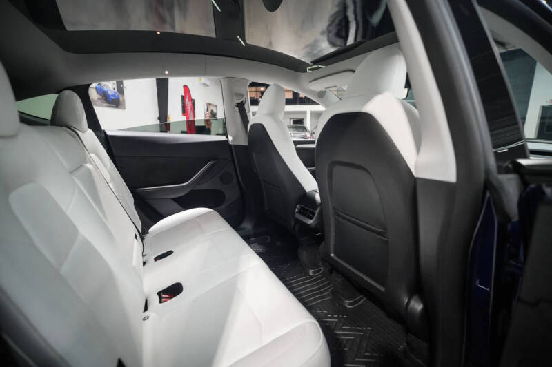 2024 Tesla Model Y Performance
