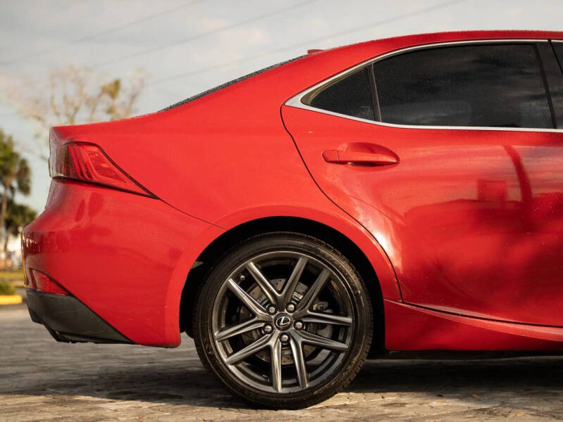 2018 Lexus IS 300
