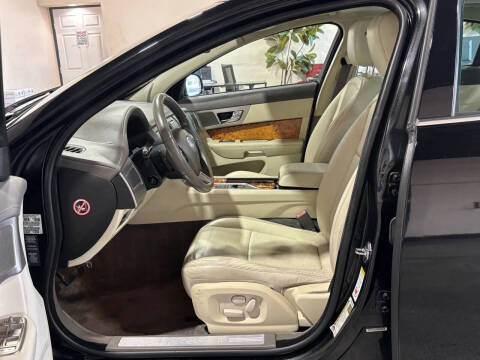 2010 Jaguar XF Premium