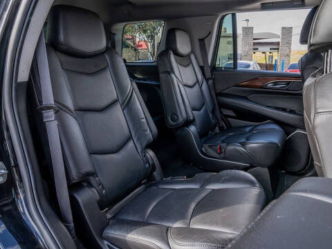 2019 Cadillac Escalade Luxury