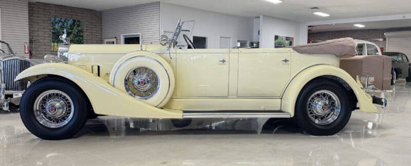 1933 Packard Eight