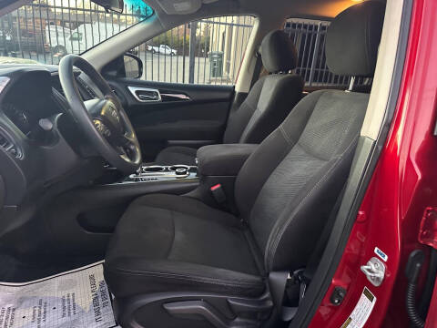 2016 Nissan Pathfinder SV