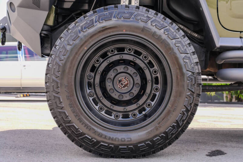 2003 HUMMER H2