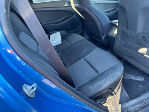 2016 Hyundai Tucson SE