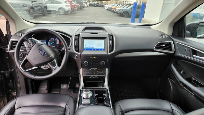 2020 Ford Edge