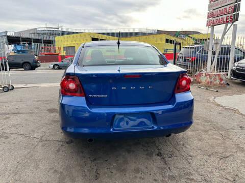 2014 Dodge Avenger SE