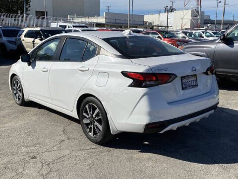 2022 Nissan Versa SV