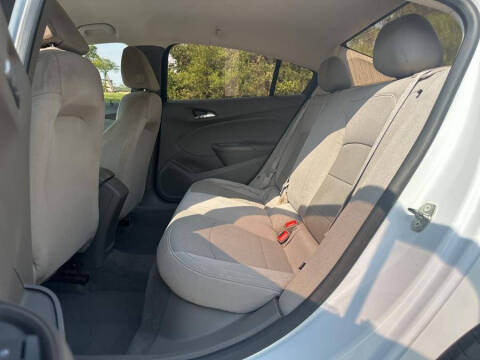 2017 Chevrolet Cruze LS Auto