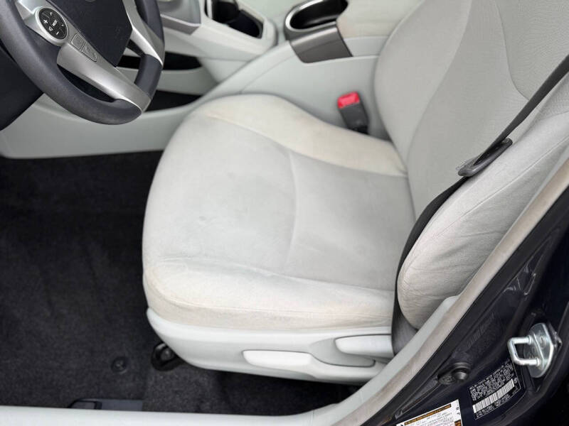 2012 Toyota Prius Two