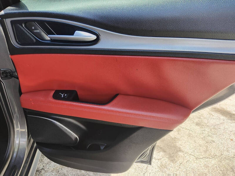 2019 Alfa Romeo Stelvio Ti