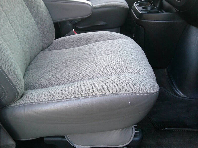 2017 Chevrolet Express LT 3500