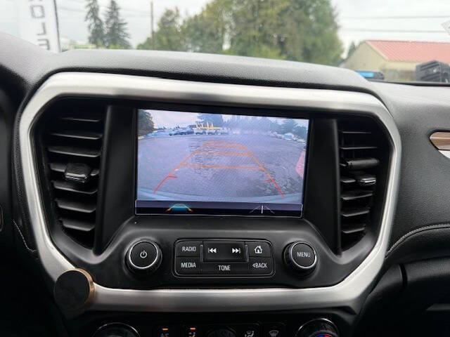 2017 GMC Acadia SLE-2