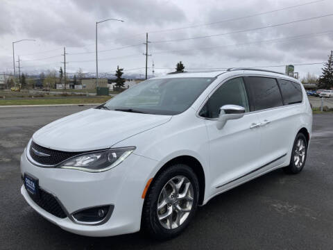 2018 Chrysler Pacifica for sale at Delta Car Connection LLC in Anchorage AK