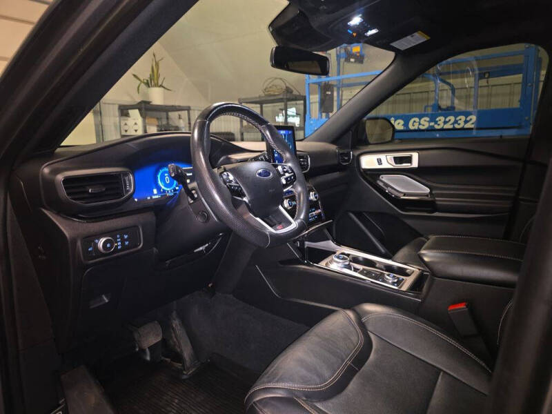 2021 Ford Explorer ST