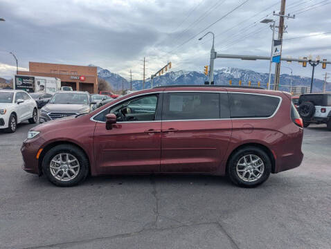 2021 Chrysler Pacifica Touring