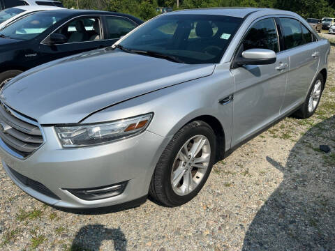 2013 Ford Taurus for sale at Burkholder Motors in Middletown DE