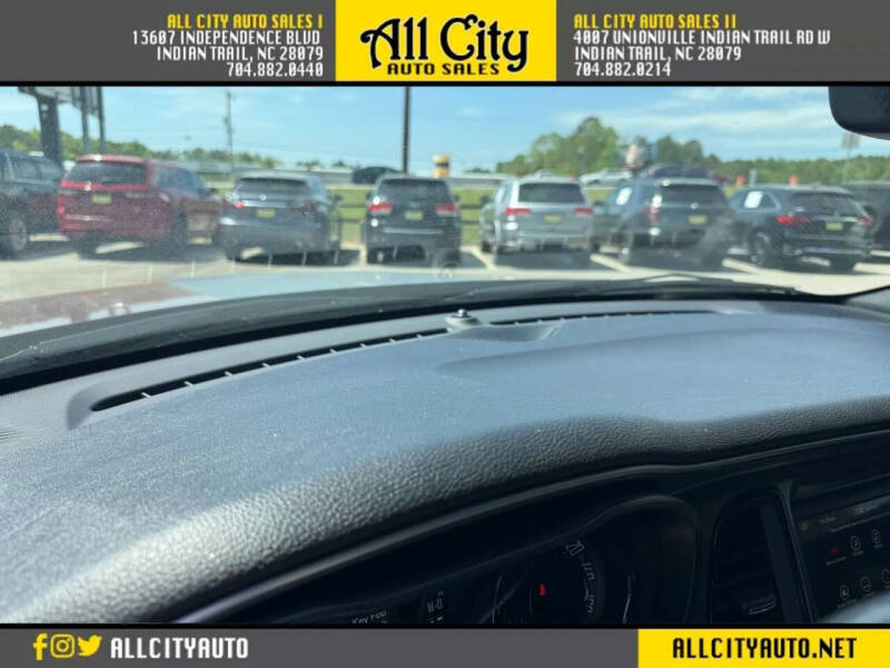2020 Dodge Challenger SXT