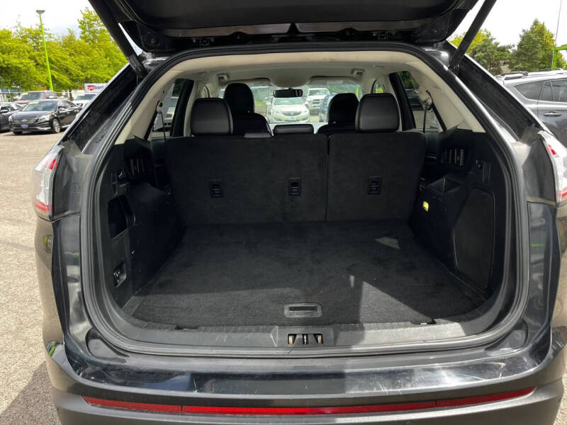 2016 Ford Edge Titanium