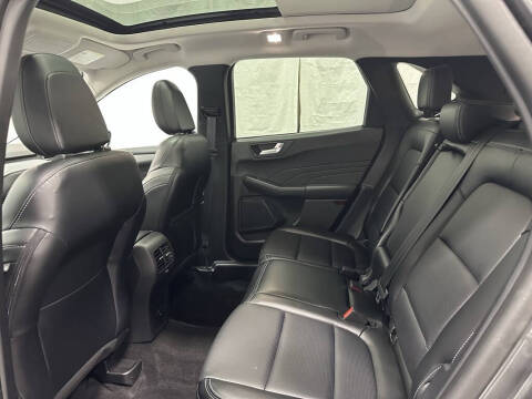 2025 Ford Escape Platinum