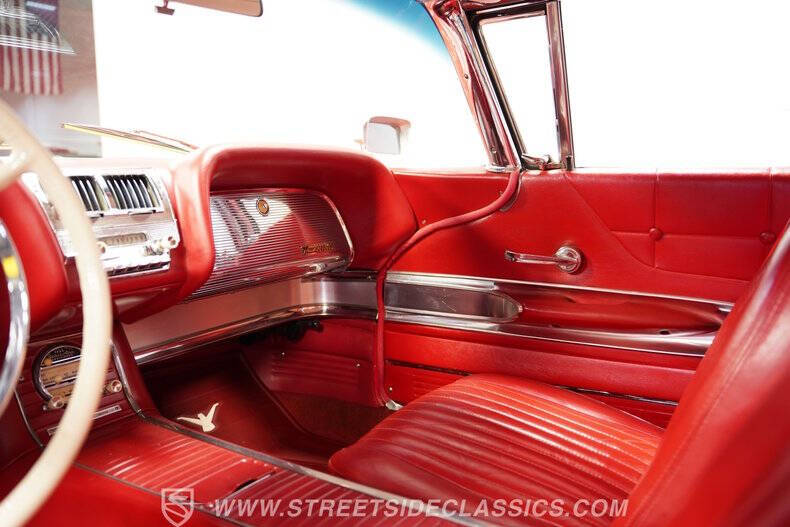 1960 Ford Thunderbird