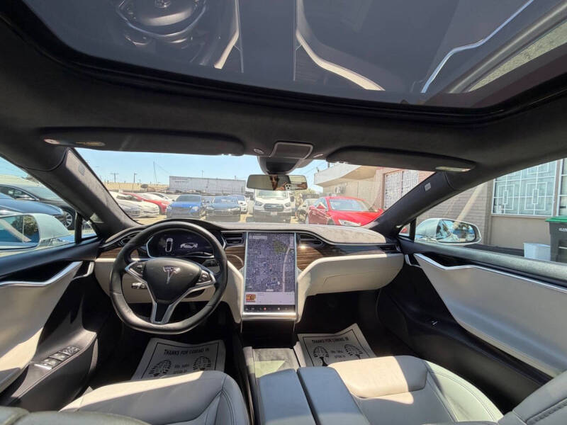 2016 Tesla Model S 90D