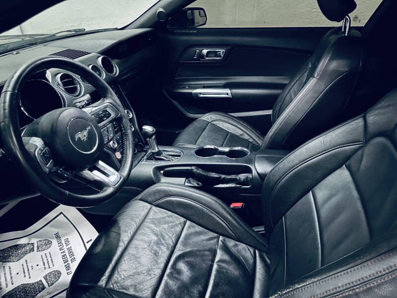 2017 Ford Mustang EcoBoost Premium