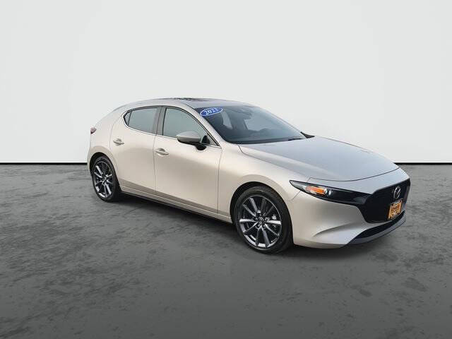 Used 2023 Mazda Mazda3 Preferred with VIN JM1BPALM7P1611060 for sale in Council Bluffs, IA
