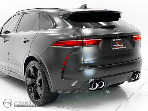 2022 Jaguar F-PACE SVR