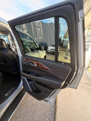 2019 Cadillac Escalade Luxury