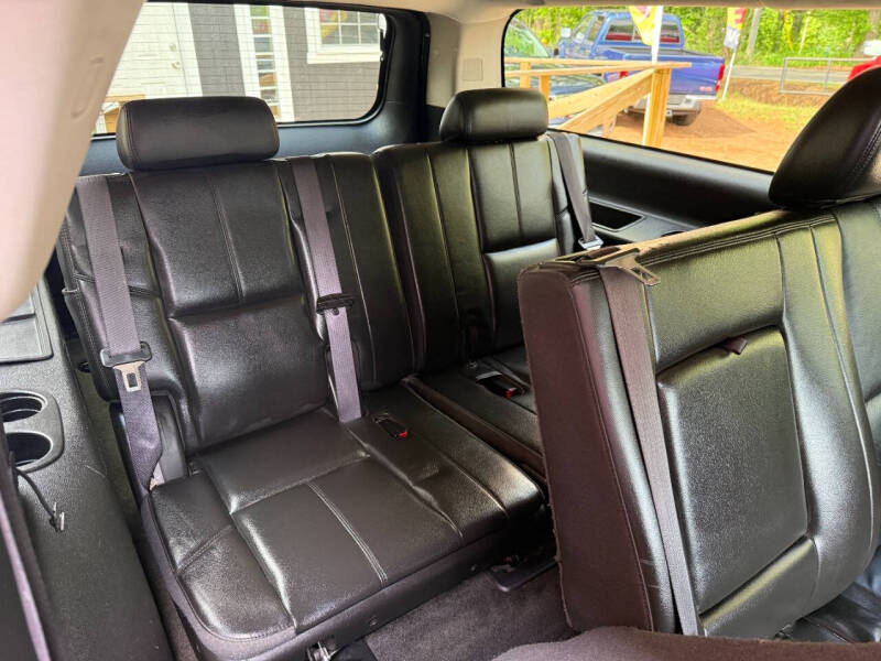 2011 Chevrolet Suburban LT